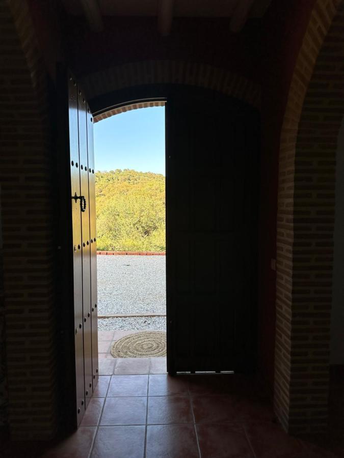 Cortijo Rural Flor De Cazalla กาซาญา เดลา เซียร์รา ภายนอก รูปภาพ
